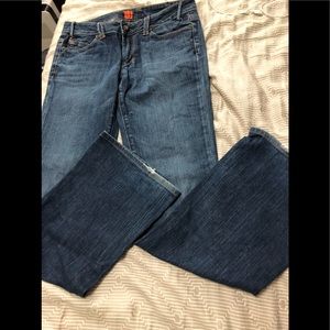 Women’s Size 26 jeans.
